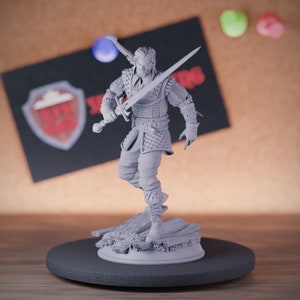 Monster Hunter Miniature Ranger Warrior Mini Dungeons and Dragons Mini RPG Tabletop Miniature DnD Painting Pathfinder 5e DnD | DmS
