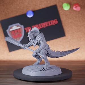 Grimscale Lizardman Miniature Spear Stand Mini Dungeons and Dragons Mini RPG Tabletop Miniature DnD Painting Pathfinder 5e DnD | Lop