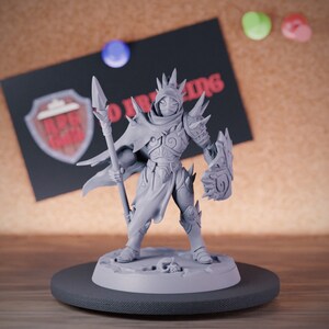 Scout Outland Assassin Miniature Shadow Rogue Mini Dungeons and Dragons Mini RPG Tabletop Miniature DnD Painting Pathfinder 5e DnD | AG