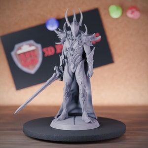 Undead King Miniature Sauron Boss Monster Mini Dungeons and Dragons Mini RPG Tabletop Miniature DnD Painting Pathfinder 5e DnD | LoP