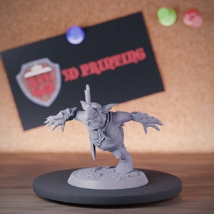 Goblin Falling Miniature Monster Dungeons and Dragons Mini RPG Tabletop Miniature DnD Painting Pathfinder 5e DnD | LoP
