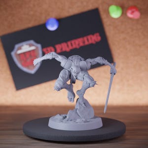 Ghoul Undead Zombie Miniature Suprise Attack Mini Dungeons and Dragons Mini RPG Tabletop Miniature DnD Painting Pathfinder 5e DnD | Lop