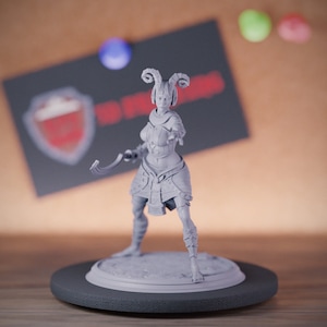 Tiefling Female Miniature Druid Sorcerer Mini Dungeons and Dragons Mini RPG Tabletop Miniature DnD Painting Pathfinder 5e DnD | DmS