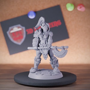 Female Orc Warrior Miniature Dungeons and Dragons Mini RPG Tabletop Miniature DnD Painting Pathfinder 5e DnD | GM