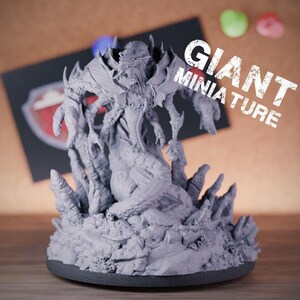 Miniatur eines riesigen Leerenmonsters | 28–75 mm | 3D-gedruckte Resin-Miniatur für D&D Pathfinder | DMS
