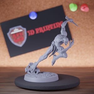 Savage Ghoul Zombie Miniature Air Attack Mini Dungeons and Dragons Mini RPG Tabletop Miniature DnD Painting Pathfinder 5e DnD | Lop