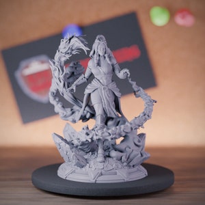 Mage Sorcerer Miniature Female Wizard Mini Dungeons and Dragons Mini RPG Tabletop Miniature DnD Painting Pathfinder 5e DnD | DmS