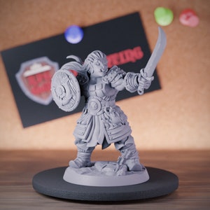 Female Orc Warrior Miniature Fighter Orc Mini Dungeons and Dragons Mini RPG Tabletop Miniature DnD Painting Pathfinder 5e DnD | AG