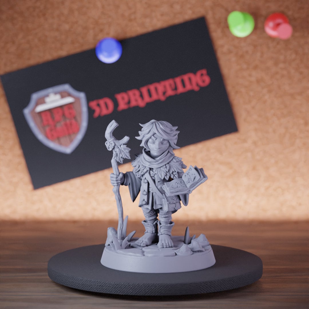 Forest Halfling Miniature DnD Wizard Mini Dungeons and Dragons Mini RPG Tabletop Miniature DnD Painting Pathfinder 5e DnD | AG