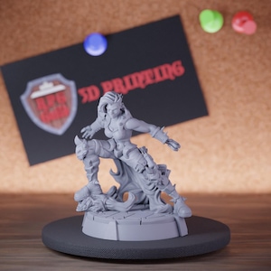 Female Warchief Miniature Bandit Leader Mini Dungeons and Dragons RPG Tabletop Miniature DnD Painting Pathfinder 5e DnD | CnP
