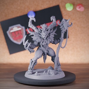 Goblin Female Shaman Miniature Gobin Tribe Queen Dungeons and Dragons Mini RPG Tabletop Miniature DnD Painting Pathfinder 5e DnD | AG