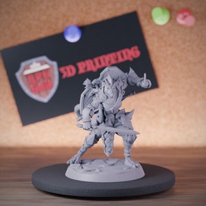 Female Kobold Champion Miniature Monster Dungeons and Dragons Mini RPG Tabletop Miniature DnD Painting Pathfinder 5e DnD | CnP