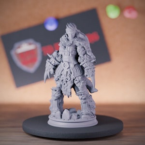 Female Barbarian Miniature Warrior Fighter Mini Dungeons and Dragons Mini RPG Tabletop Miniature DnD Painting Pathfinder 5e DnD | DmS