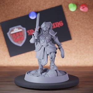 Female Cleric Miniature Sword Fighter Mini Dungeons and Dragons RPG Tabletop Miniature DnD Painting Pathfinder 5e DnD | DB