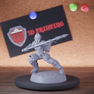 Female Human Fighter Miniature Guard Mini Dungeons and Dragons RPG Tabletop Miniature DnD Painting Pathfinder 5e DnD | CnP