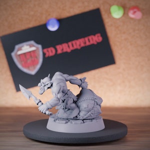 Goblin Thief Miniature Orc Monster Dungeons and Dragons Mini RPG Tabletop Miniature DnD Painting Pathfinder 5e DnD | CnP