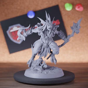 Female Sahuagin Guard Miniature Sea Fighter Mini Dungeons and Dragons Mini RPG Tabletop Miniature DnD Painting Pathfinder 5e DnD | AG