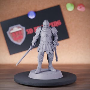 Caballero con espada Miniatura de Dungeons and Dragons Mini RPG Miniatura de mesa DnD Pintura Pathfinder 5e DnD / GM