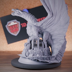 Green Dragon Miniature Wizard Dungeons and Dragons Mini RPG Tabletop Miniature DnD Painting Pathfinder 5e DnD | DmS