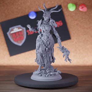 Forest Druid Miniature Shaman Mini Dungeons and Dragons Mini RPG Tabletop Miniature DnD Painting Pathfinder 5e DnD | DmS