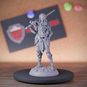 Elf Warrior Miniature Female Fighter Mini Dungeons and Dragons Mini RPG Tabletop Miniature DnD Painting Pathfinder 5e DnD | DmS