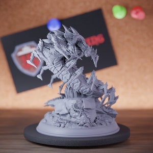 Big Centipede Miniatures Huge Monster Beast Dungeons and Dragons Mini RPG Tabletop Miniature DnD Painting Pathfinder 5e DnD | DmS