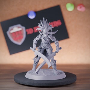 Female Sword Miniature Female Warrior Fighter Mini Dungeons and Dragons Mini RPG Tabletop Miniature DnD Painting Pathfinder 5e DnD | LoP