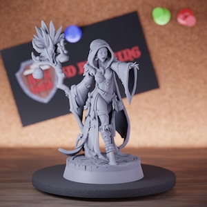 Female Warlock Miniature Moon Shaman Dungeons and Dragons Mini RPG Tabletop Miniature DnD Painting Pathfinder 5e DnD | CnP