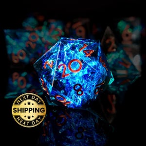 Sharp Edge DND-dobbelstenenset, Arcane Storm handgemaakte RPG-dobbelstenen, fluwelen tas