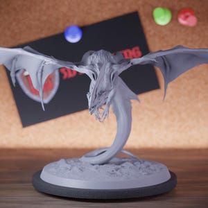 Wyvern Monster Miniature Small Dragon Hunting Mini Dungeons and Dragons RPG Tabletop Miniature DnD Painting Pathfinder 5e DnD | Lop
