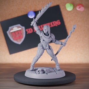 Female Mage Miniature Wizard Mini Sorcerer Warlock Dungeons and Dragons Mini RPG Tabletop Miniature DnD Painting Pathfinder 5e DnD | AG