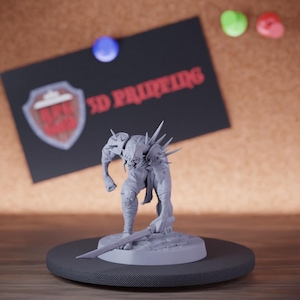 Ghoul Undead Zombie Miniature Katana Sneaking Mini Dungeons and Dragons Mini RPG Tabletop Miniature DnD Painting Pathfinder 5e DnD | Lop