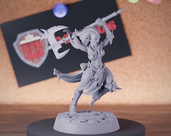 Guerrera semiorca femenina, luchadora en miniatura, monstruo, mazmorras y dragones, minijuego de rol, miniatura de mesa, DnD, pintura, Pathfinder 5e, DnD/CnP