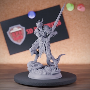 Dragonborn Female Barbarian Miniature Fighter Dungeons and Dragons Mini RPG Tabletop Miniature DnD Painting Pathfinder 5e DnD | DmS