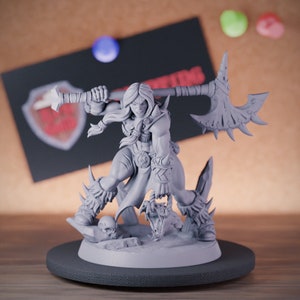 Barbarian Female Miniature Dungeons and Dragons Mini RPG Tabletop Miniature DnD Painting Pathfinder 5e DnD | AG