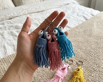 Squid Crochet Pattern PDF, Amigurumi Keychain, Crochet Keychain Pattern, Mini Plush Toy, Easy Beginner Crochet, Instant Download