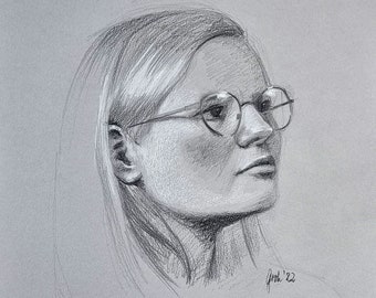 Young woman with glasses, 3/4 portrait drawing, picture in profile, original hand drawn, pencil drawing, DIN A3