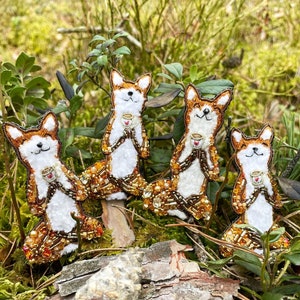 Fox brooch, Fox pin, Embroidered fox, Beaded brooch, Beaded fox, Gift for fox lovers, Handmade brooch, Beaded jewelry image 1