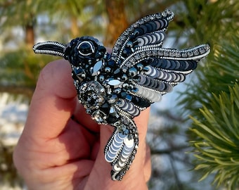 Bird pin brooch, Crystal brooch pin, Crystal brooch, Bulk brooch, Black beaded brooch, Brooch for women, Modern brooch, Brooch hummingbird