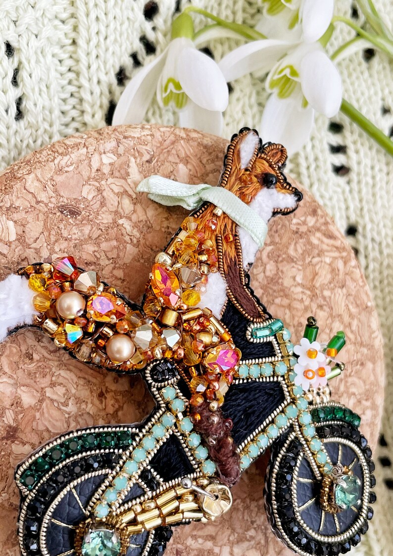 Fox brooch pin, Bike pin, fox pin, Beaded pin, Animal brooch, Bulk brooch, Beaded embroidery, Unique fox gift, Fox on bicycle brooch image 5