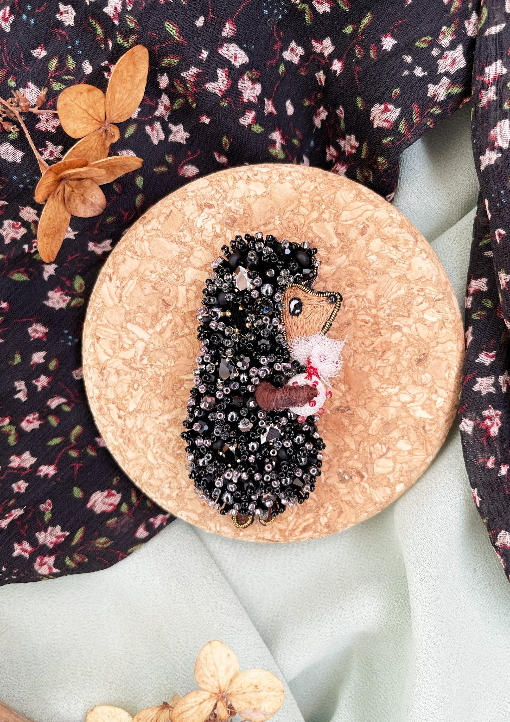 Hedgehog brooch, Hedgehog pin, Embroidered hedgehog, Beaded brooch, Beaded hedgehog, Gift for hedgehog lovers, Beaded jewelry