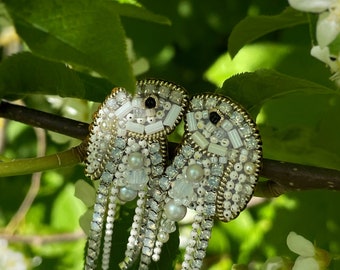 Rabbit earrings, Cute earrings, Cute animal earrings, Seed beaded earrings, White beaded earrings, Big beaded earrings, Winter earrings