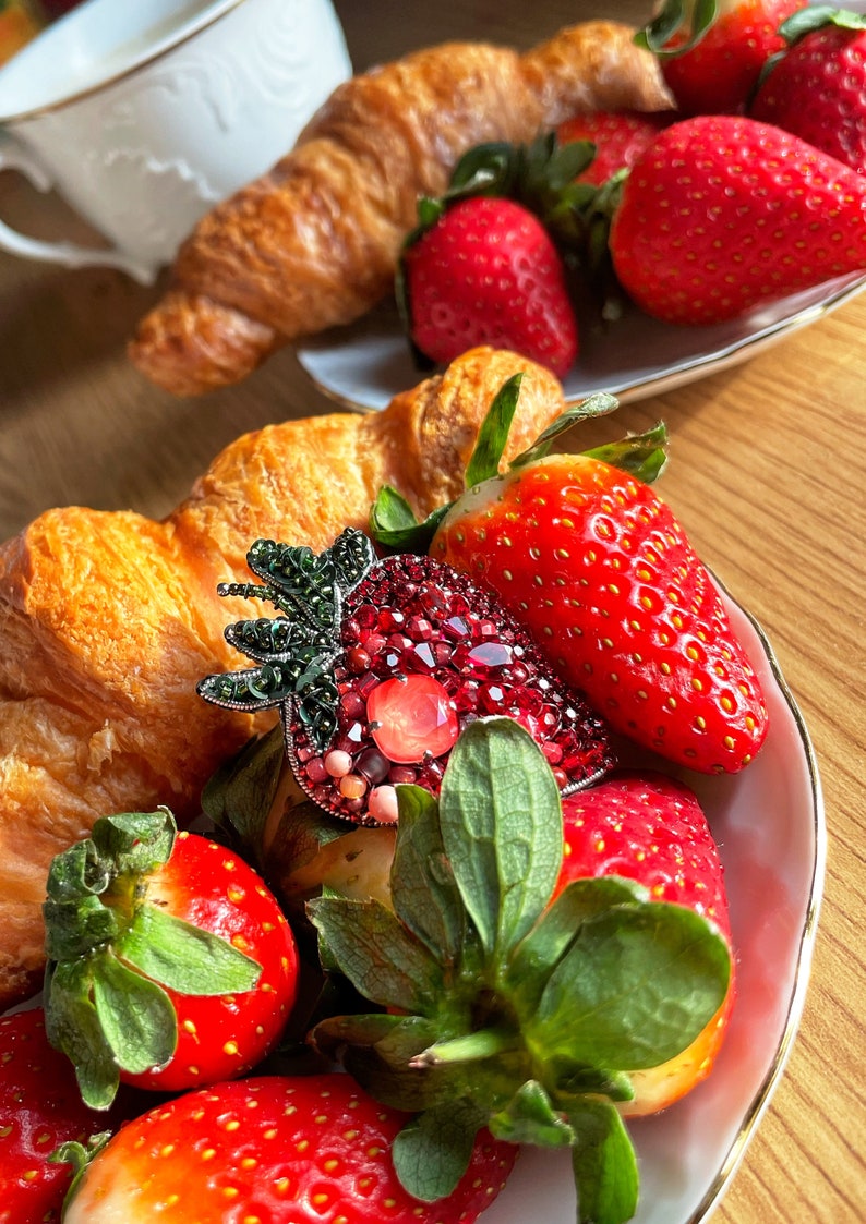 Red brooch pin, Strawberry brooch, Beaded berry brooch, Berry brooch, Luxury brooch pin, Beaded brooch, Unique brooche, Fruit brooch image 3