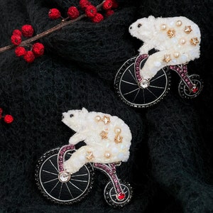 Bear on bike brooch, Bear pin, Embroidered bear, Beaded brooch, Beaded bear, Gift for bear lovers, Handmade brooch, Winter pin, Brooch bear image 3