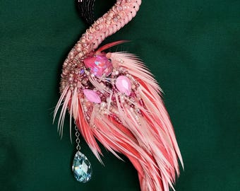 フラミンゴのブローチ、ビーズの鳥のピン、トロピカルブローチ、羽の