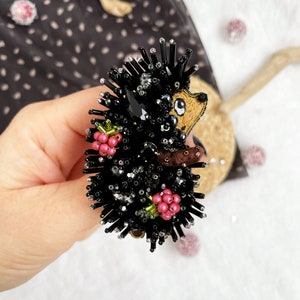 Hedgehog brooch, Hedgehog pin, Embroidered hedgehog, Beaded brooch, Beaded hedgehog, Gift for hedgehog lovers, Beaded jewelry, Cute Brooch image 5