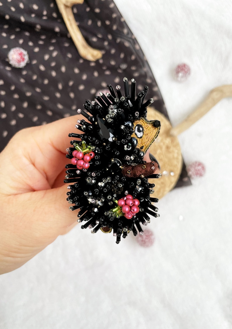 Hedgehog brooch, Hedgehog pin, Embroidered hedgehog, Beaded brooch, Beaded hedgehog, Gift for hedgehog lovers, Beaded jewelry, Cute Brooch image 5