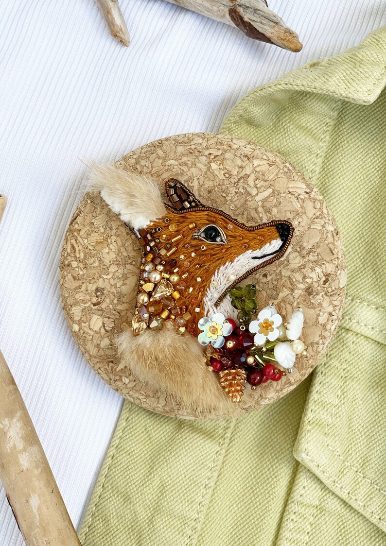 Fox brooch, Orange brooch, Beaded jewelry, Animal jewelry, Embroidery jewelry, Fox related gift, Handmade brooch image 2