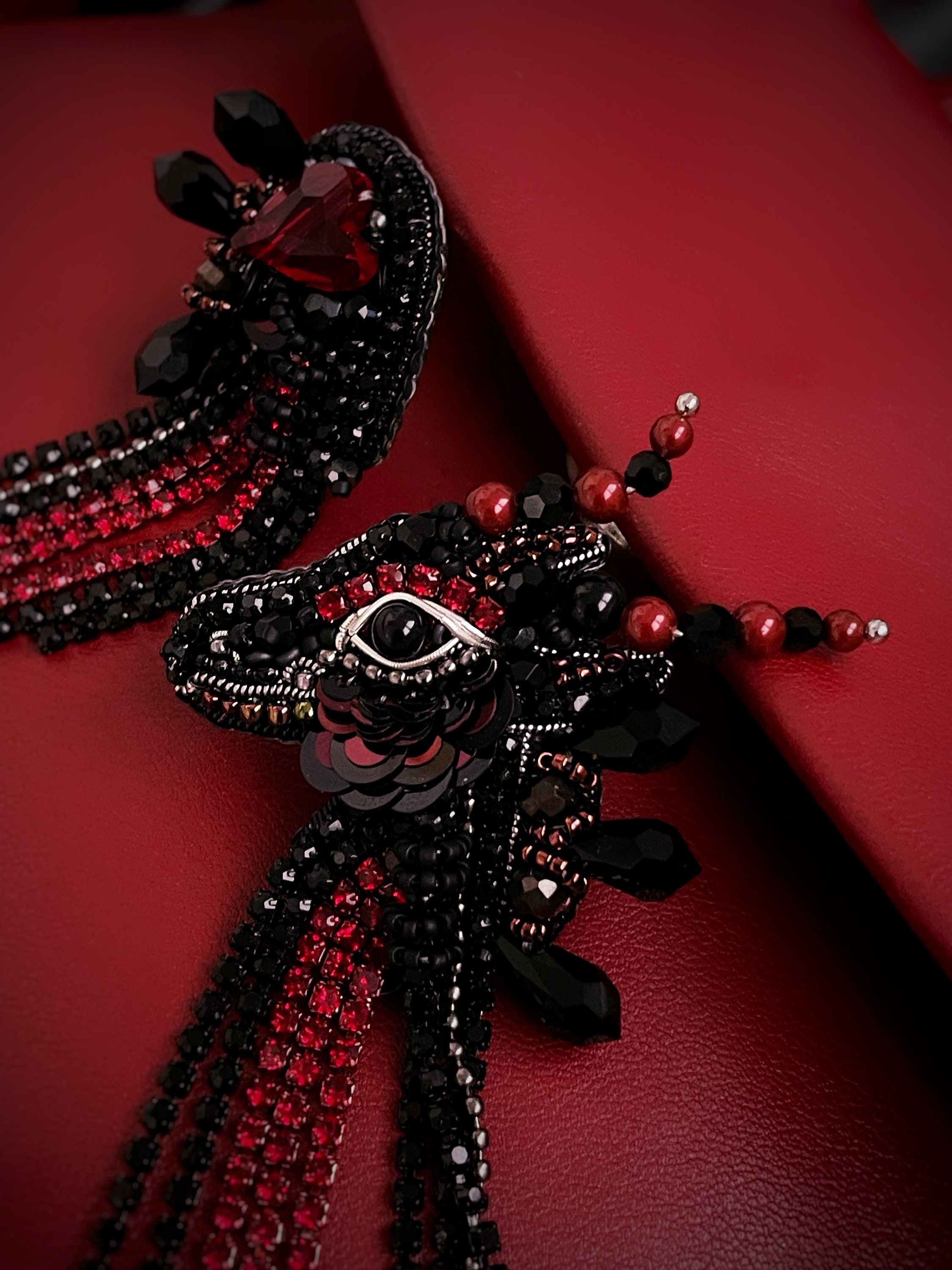 FloralGrace Goth Schmuck Set - Schwarze Herz Choker Kette Mit Spike Ohrringen Im Punk Stil