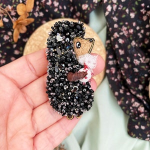 Hedgehog brooch, Hedgehog pin, Embroidered hedgehog, Beaded brooch, Beaded hedgehog, Gift for hedgehog lovers, Beaded jewelry image 6